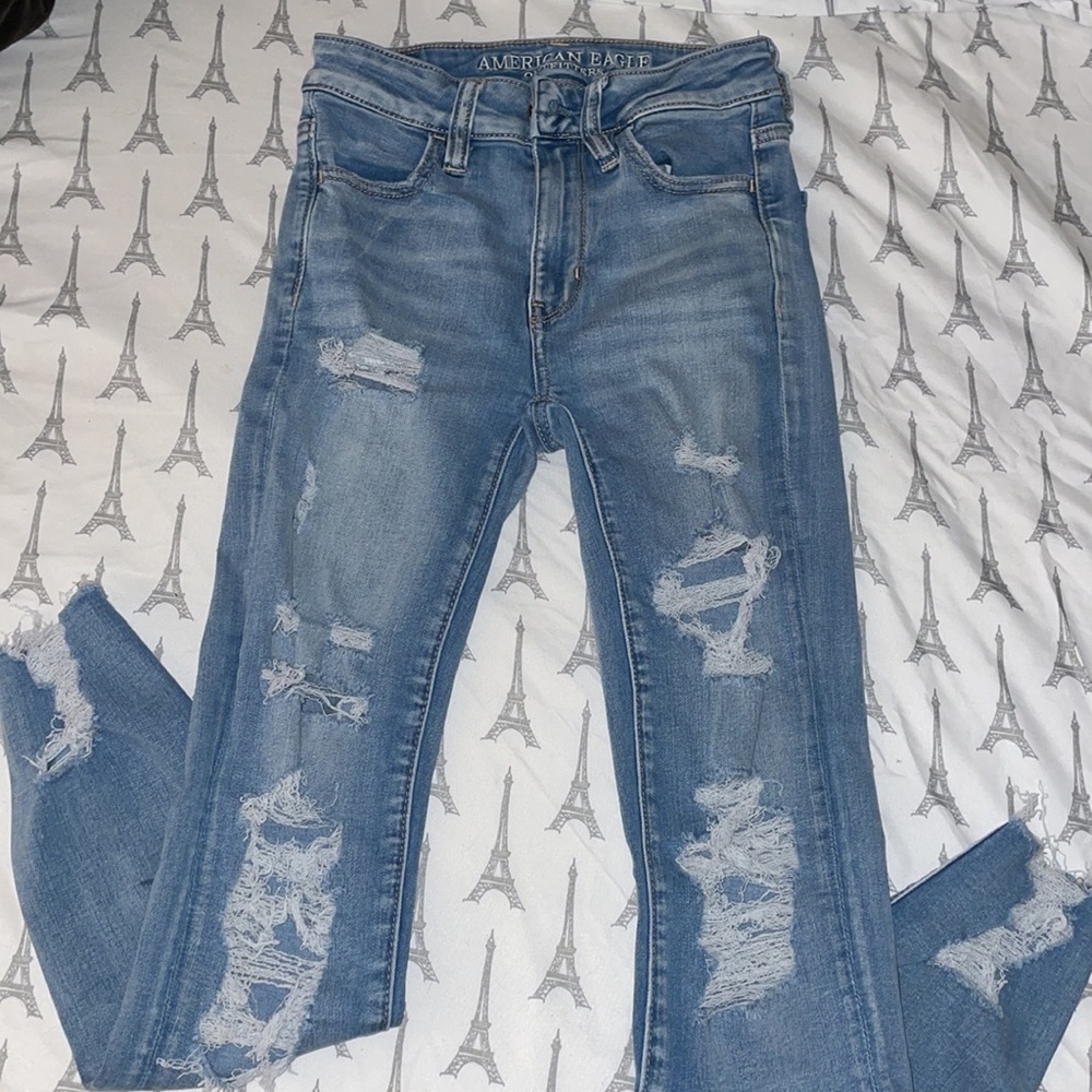 american eagle ripped jeans
